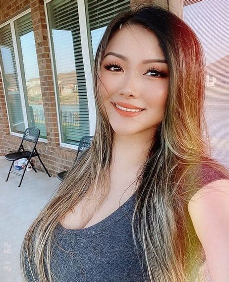 vicki li sexy|Vicki Li Biography, Wiki, Age, Height, Boyfriend & More